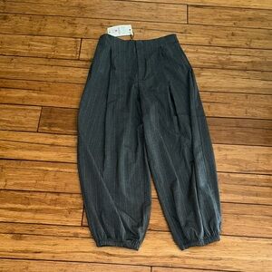 ZARA Women’s Charcoal Pinstripe Pleated Tapered Pants